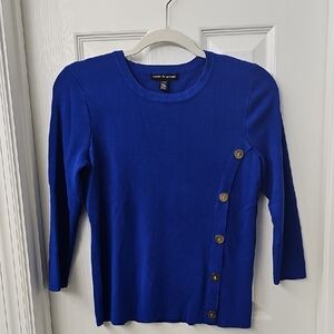 Cable & Gauge Women's Royal Blue Button-Accent Sweater